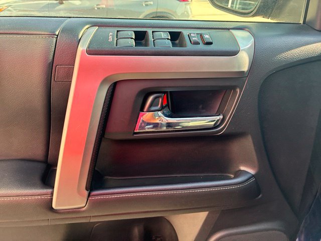 Used 2021 Toyota 4Runner SR5 Premium w/ Moonroof Package RWD image 20