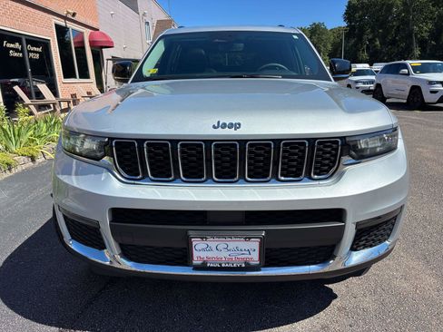 Used 2023 Jeep Grand Cherokee L Limited AWD/4WD image 2