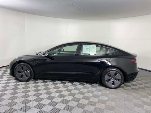 Used 2023 Tesla Model 3 Standard Range RWD image 5