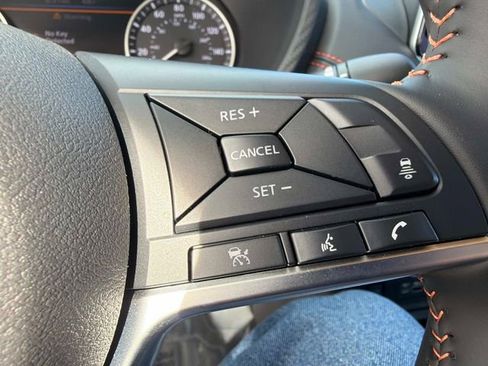 Used 2025 Nissan Sentra SR FWD image 23