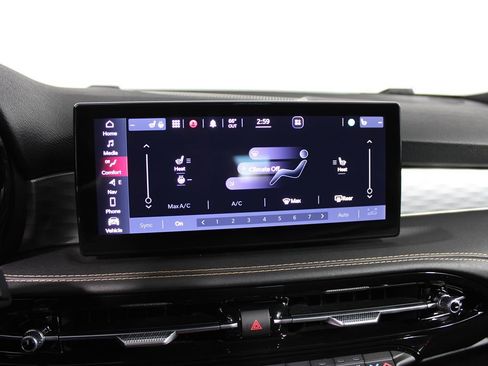 Used 2024 Alfa Romeo Tonale Ti AWD/4WD image 12