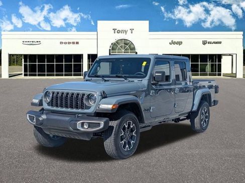 New 2026 Jeep Gladiator Sahara image 3