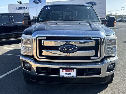 Used 2014 Ford F250 XLT w/ Snow Plow Prep Package image 8