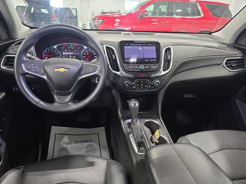 Used 2021 Chevrolet Equinox Premier w/ Redline Edition AWD/4WD image 9