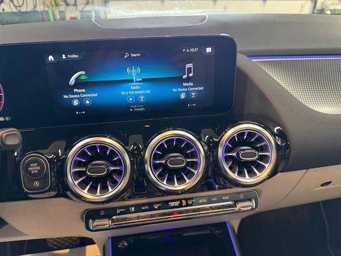 Used 2022 Mercedes-Benz GLA 250 4MATIC image 16