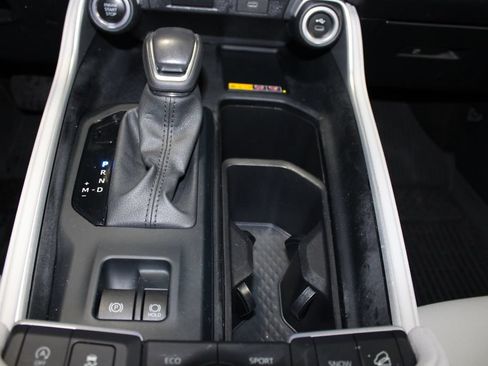 Used 2024 Toyota Grand Highlander AWD image 17