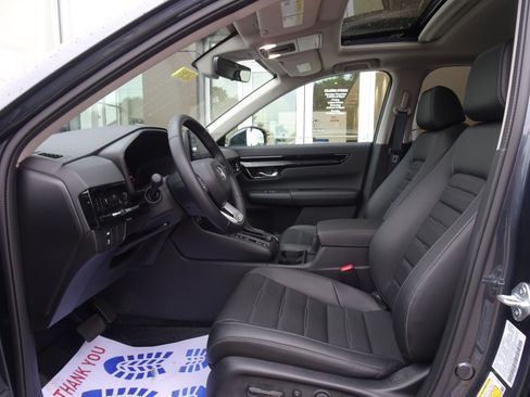 Used 2025 Honda CR-V EX-L image 8