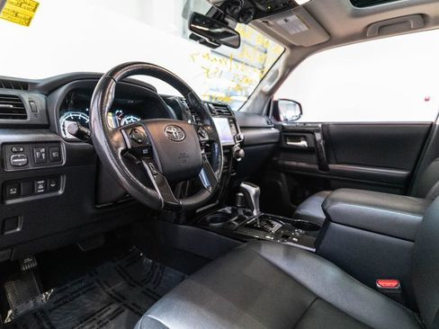 Certified 2024 Toyota 4Runner TRD Off-Road Premium w/ Off Road Premium Plus Package AWD/4WD image 4