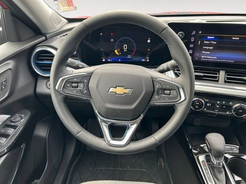 Used 2026 Chevrolet Trax LT w/ Driver Confidence Package FWD image 14