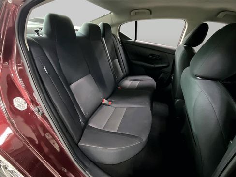 Certified 2024 Nissan Sentra SV FWD image 20
