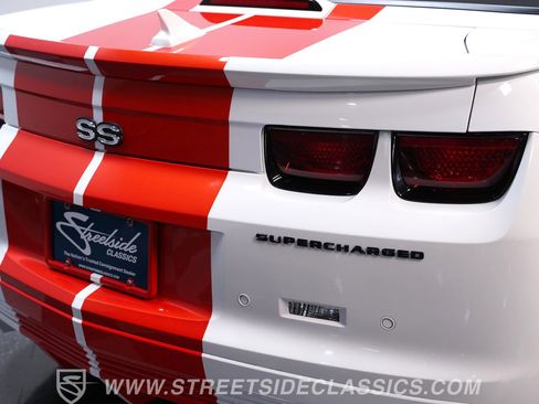 Used 2011 Chevrolet Camaro SS w/ RS Package RWD image 22