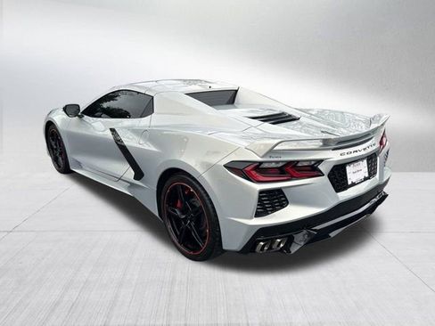 Used 2021 Chevrolet Corvette Stingray Premium Conv w/ Z51 Performance Package image 8