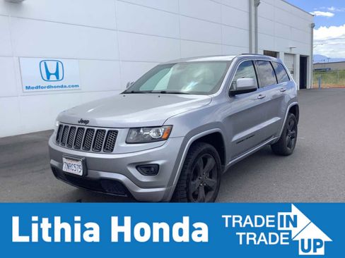 Used 2015 Jeep Grand Cherokee Altitude AWD/4WD image 1