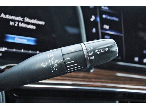 Certified 2023 Cadillac Escalade Premium Luxury image 18