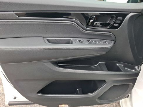 Certified 2024 Honda Odyssey Touring image 12