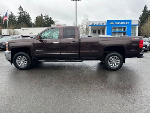 Used 2016 Chevrolet Silverado 3500 LTZ image 8