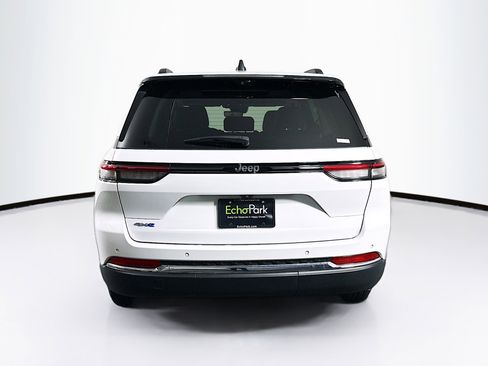 Used 2022 Jeep Grand Cherokee Limited 4xe w/ Luxury Tech Group II image 7