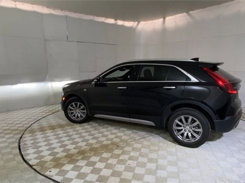 Used 2023 Cadillac XT4 Premium Luxury w/ Cold Weather Package image 8