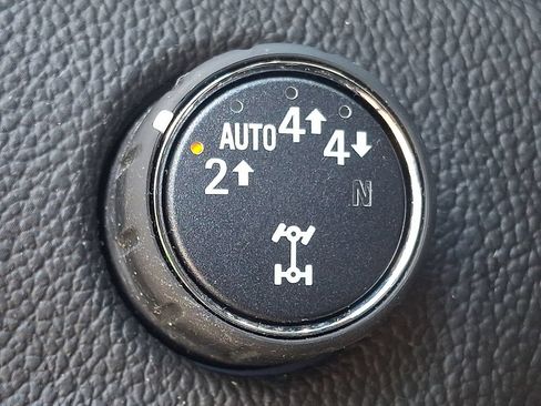 Used 2021 Chevrolet Colorado LT w/ LT Convenience Package AWD/4WD image 26