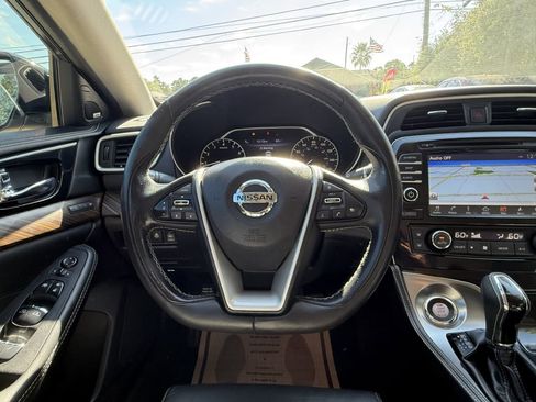 Used 2017 Nissan Maxima Platinum image 22