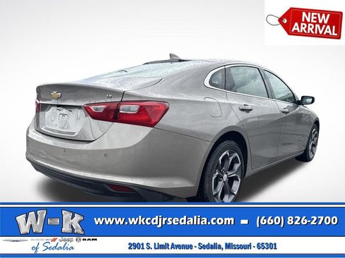 Used 2024 Chevrolet Malibu LT FWD image 7