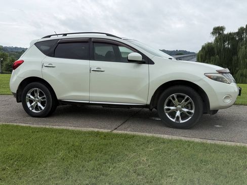 Used 2009 Nissan Murano SL w/ Technology Pkg FWD image 4