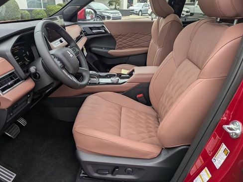 New 2025 Mitsubishi Outlander SEL image 14