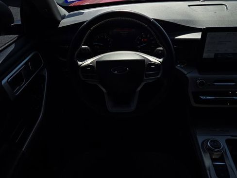 Used 2022 Ford Explorer XLT image 20