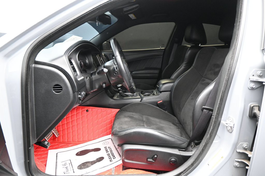 Used 2022 Dodge Charger R/T w/ Plus Group RWD image 9