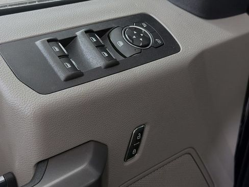 Used 2020 Ford F150 XLT w/ Equipment Group 302A Luxury AWD/4WD image 22