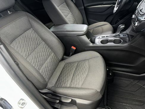 Used 2019 Chevrolet Equinox LT image 31