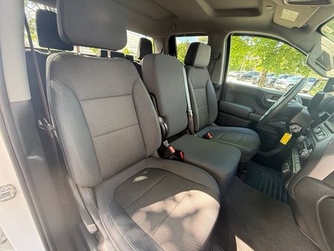 Used 2019 Chevrolet Silverado 1500 Custom w/ Custom Value Package AWD/4WD image 27