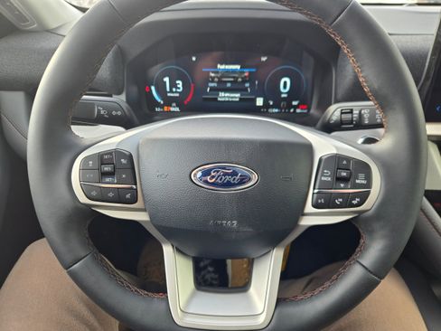 New 2026 Ford Explorer Active w/ Active Comfort Package image 18