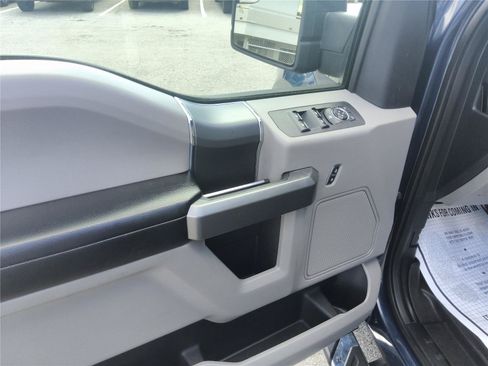 Used 2018 Ford F150 XLT w/ Equipment Group 302A Luxury RWD image 16