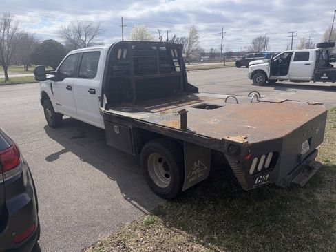Used 2018 Ford F350 XL w/ Power Equipment Group image 4