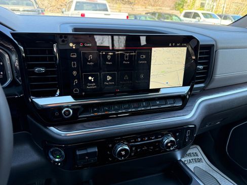 New 2026 GMC Sierra 1500 SLT image 31