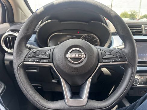 Used 2025 Nissan Versa SV FWD image 25