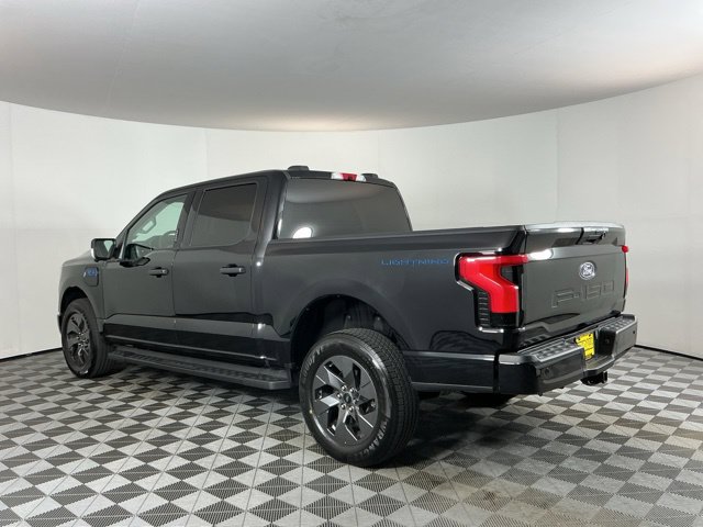 Used 2024 Ford F150 Lightning XLT AWD/4WD image 6