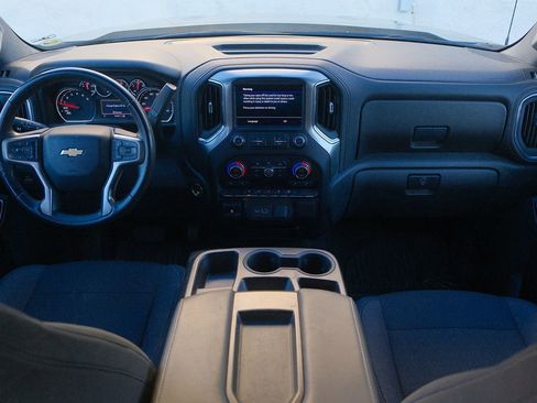 Used 2021 Chevrolet Silverado 1500 LT image 15