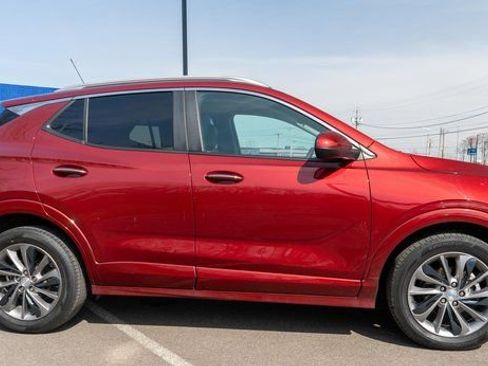 Used 2022 Buick Encore GX Select w/ Sport Touring Package FWD image 5