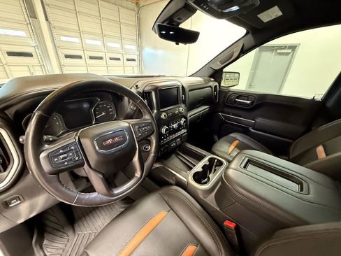 Used 2020 GMC Sierra 1500 AT4 w/ AT4 Premium Package image 12