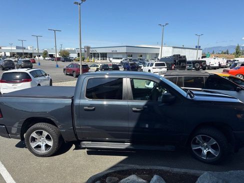 Used 2025 RAM 1500 Tradesman AWD/4WD image 2