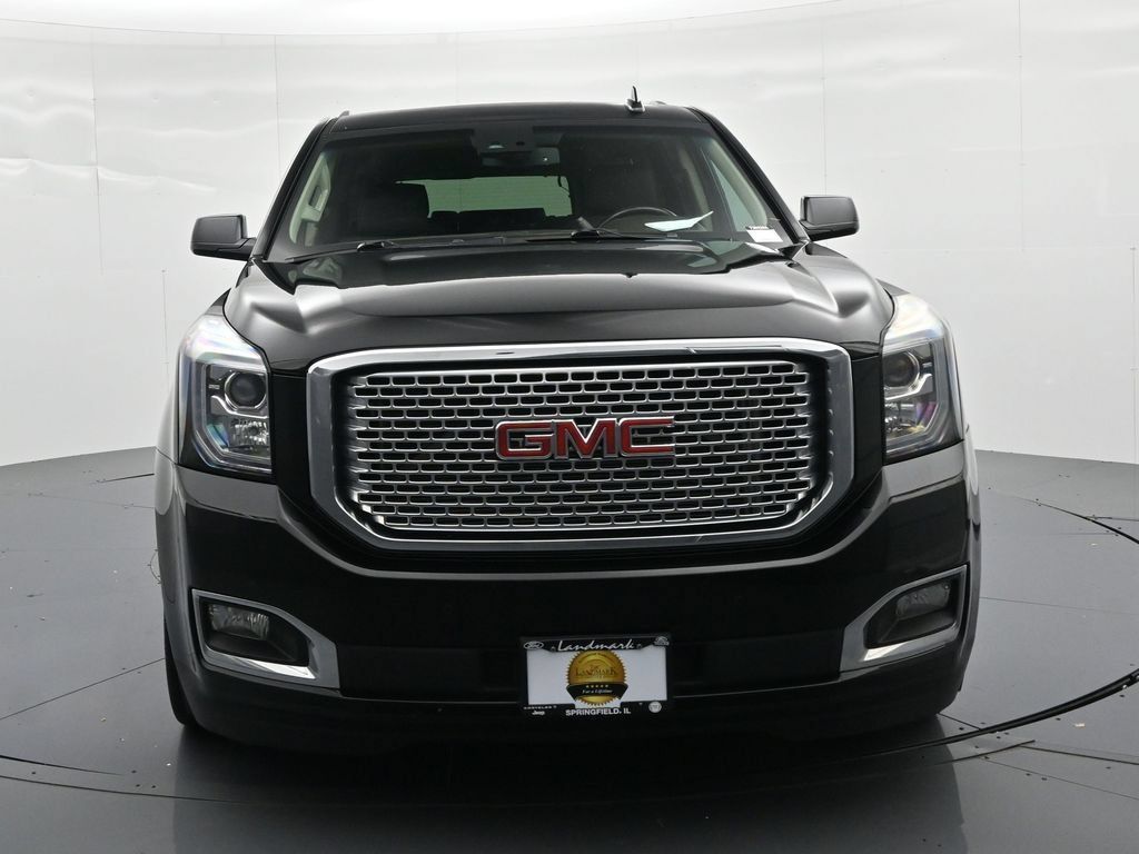 Used 2016 GMC Yukon XL Denali w/ Open Road Package AWD/4WD image 3