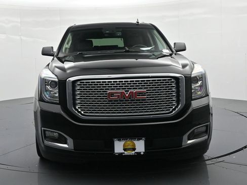 Used 2016 GMC Yukon XL Denali w/ Open Road Package AWD/4WD image 3