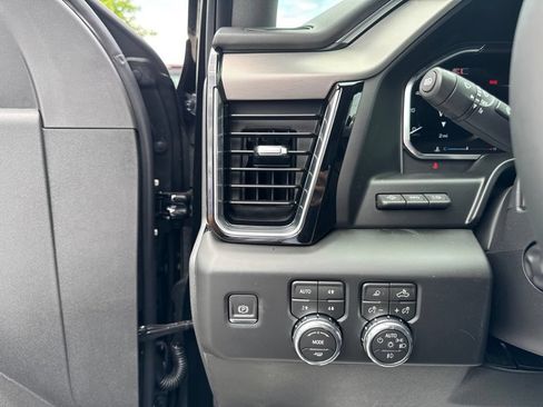 New 2026 GMC Sierra 1500 Denali w/ Denali Reserve Package AWD/4WD image 14
