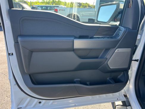 New 2025 Ford F150 Lariat w/ Equipment Group 501A Mid image 17