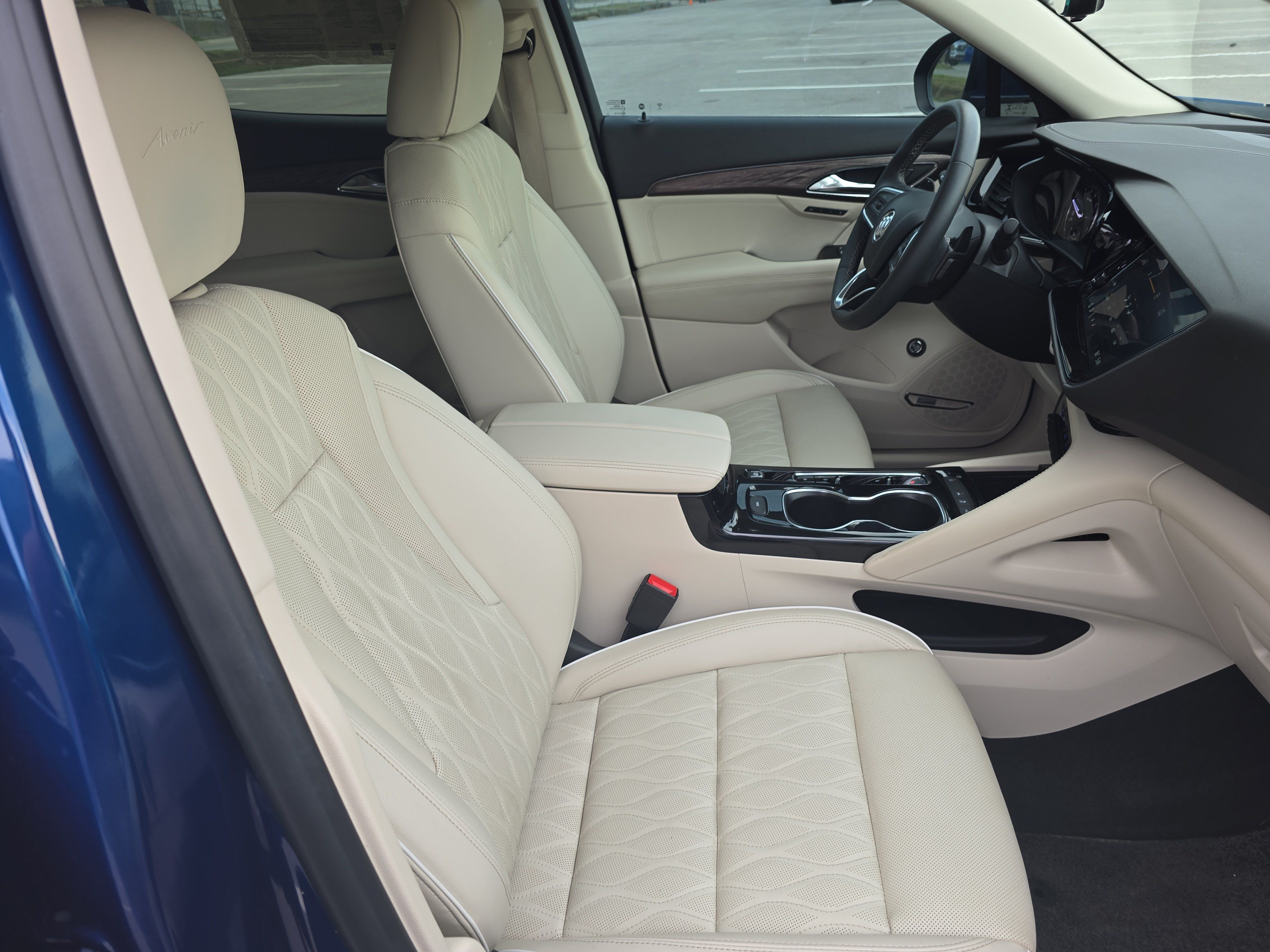 Used 2023 Buick Envision Avenir FWD image 10