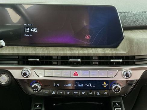 Used 2024 Kia Telluride EX FWD image 17