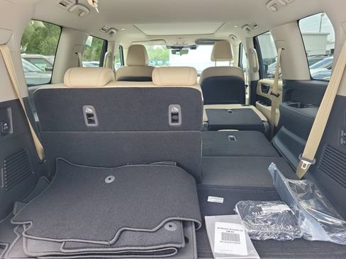 New 2026 Nissan Armada Platinum RWD image 6