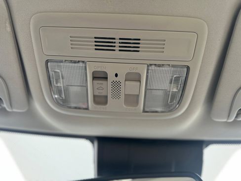 Used 2018 Honda Civic Touring image 32